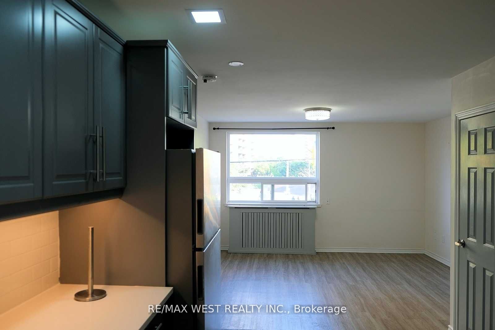 Additional image 4 of 2nd Flr-4992B Dundas Street W, Toronto, ON, M9A 1B8