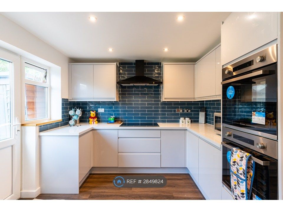 Additional image 3 of 6 bed detached house to rentHuckley Way, Bradley Stoke, Bristol BS32