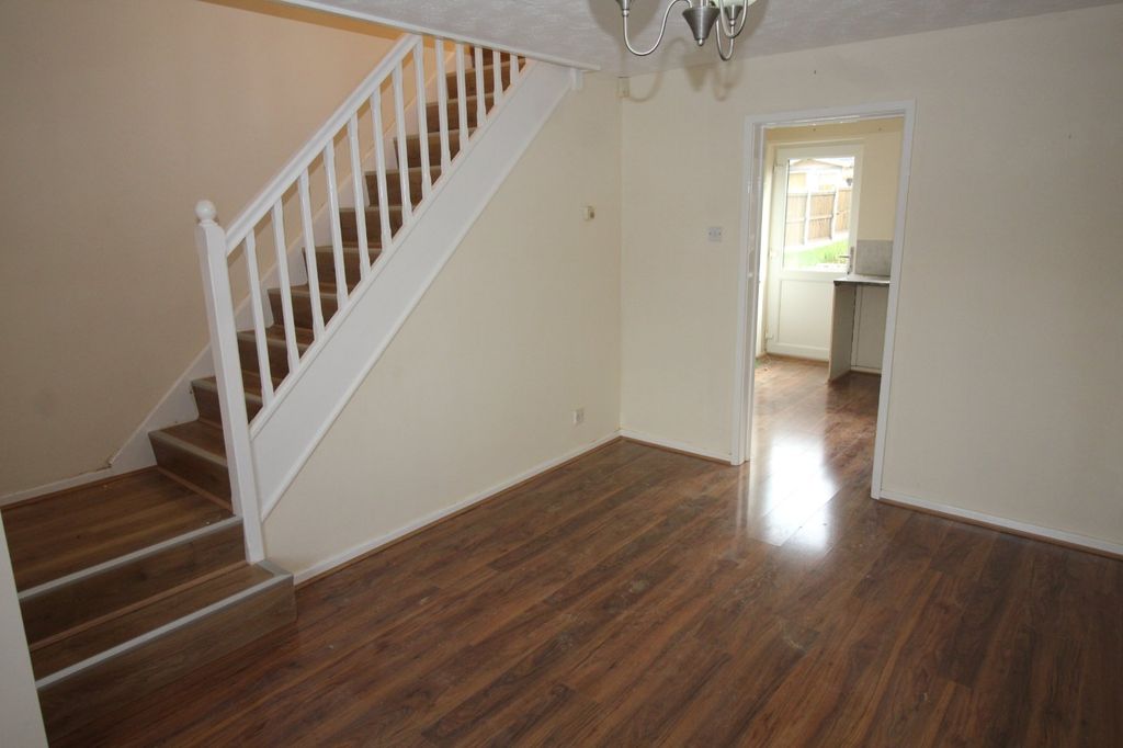 Additional image 4 of Semi-detached house to rentLarkspur Close, Chester, Cheshire West And Ches CH4