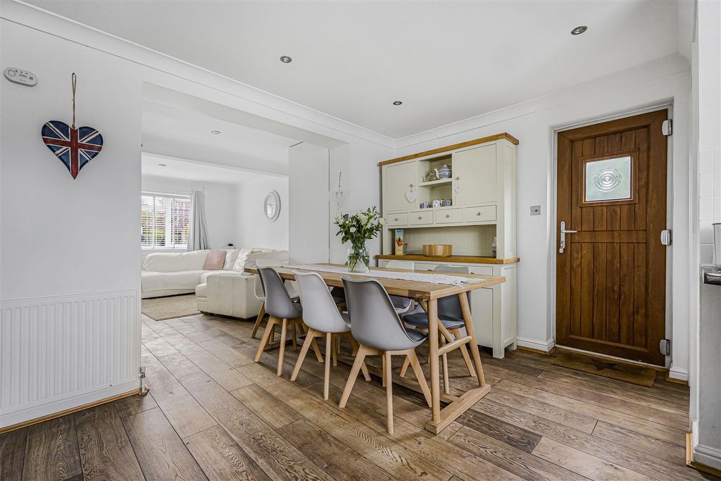 Additional image 9 of 3 bed semi-detached house for saleFawley Road, Reading RG30