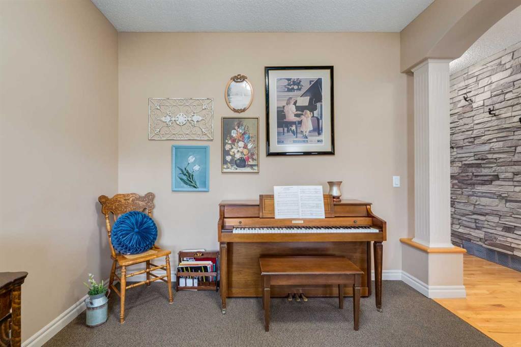 Additional image 4 of 195 Willowmere Close, Chestermere, AB, T1X 1S2
