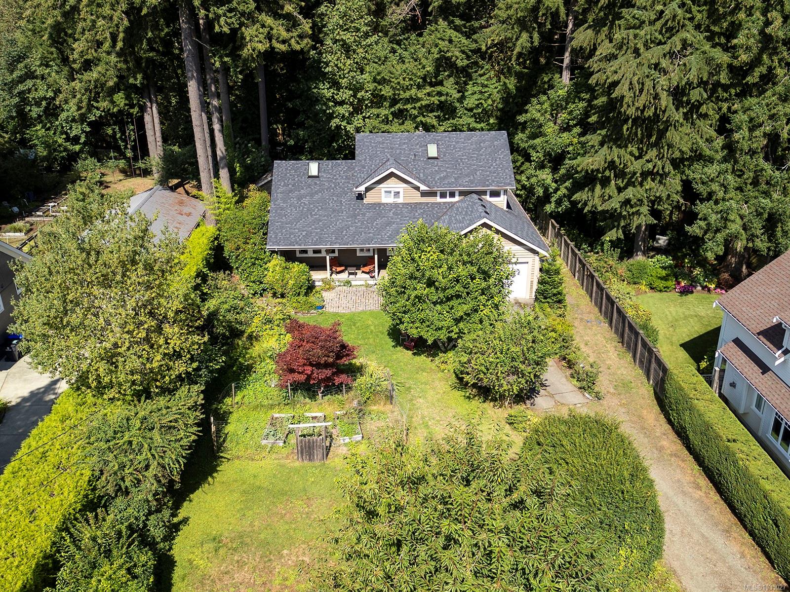 Additional image 2 of 789 3rd Street, Courtenay, BC, V9N 1E9