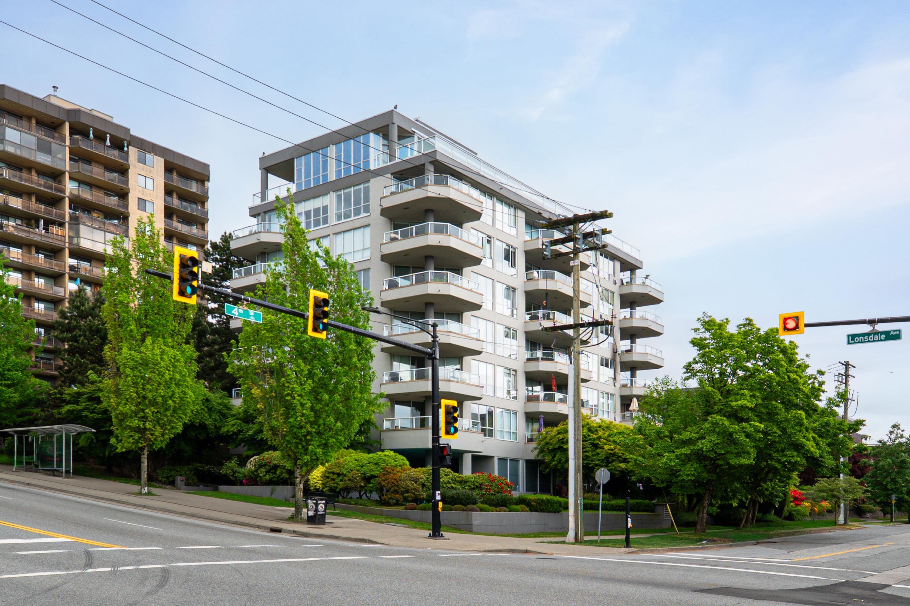 203-408 Lonsdale Avenue, North Vancouver, BC, V7M 2G5