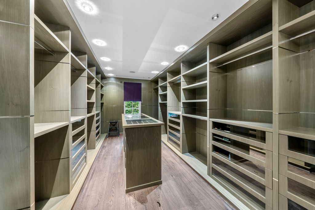 Additional image 13 of 6 bed property to rentSt. Georges Hill, Weybridge, Surrey KT13
