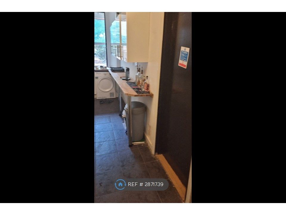 Additional image 2 of 6 bed shared accommodation to rentRadnor Street, Glasgow G3