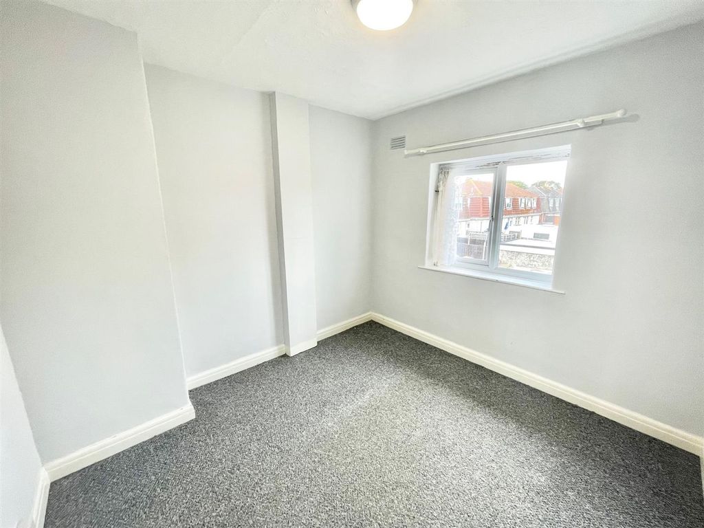 Additional image 5 of 3 bed end terrace house to rentChesham Road South, Weston-Super-Mare BS22