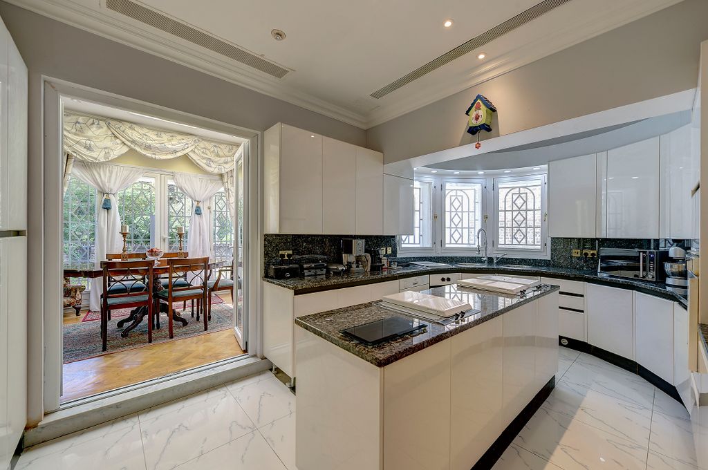 Additional image 7 of 7 bed detached house for salePembroke Gardens, London W8