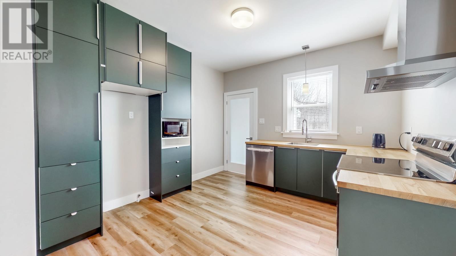 311 Topsail Road, St. John's, NL, A1E2B4 photo 3