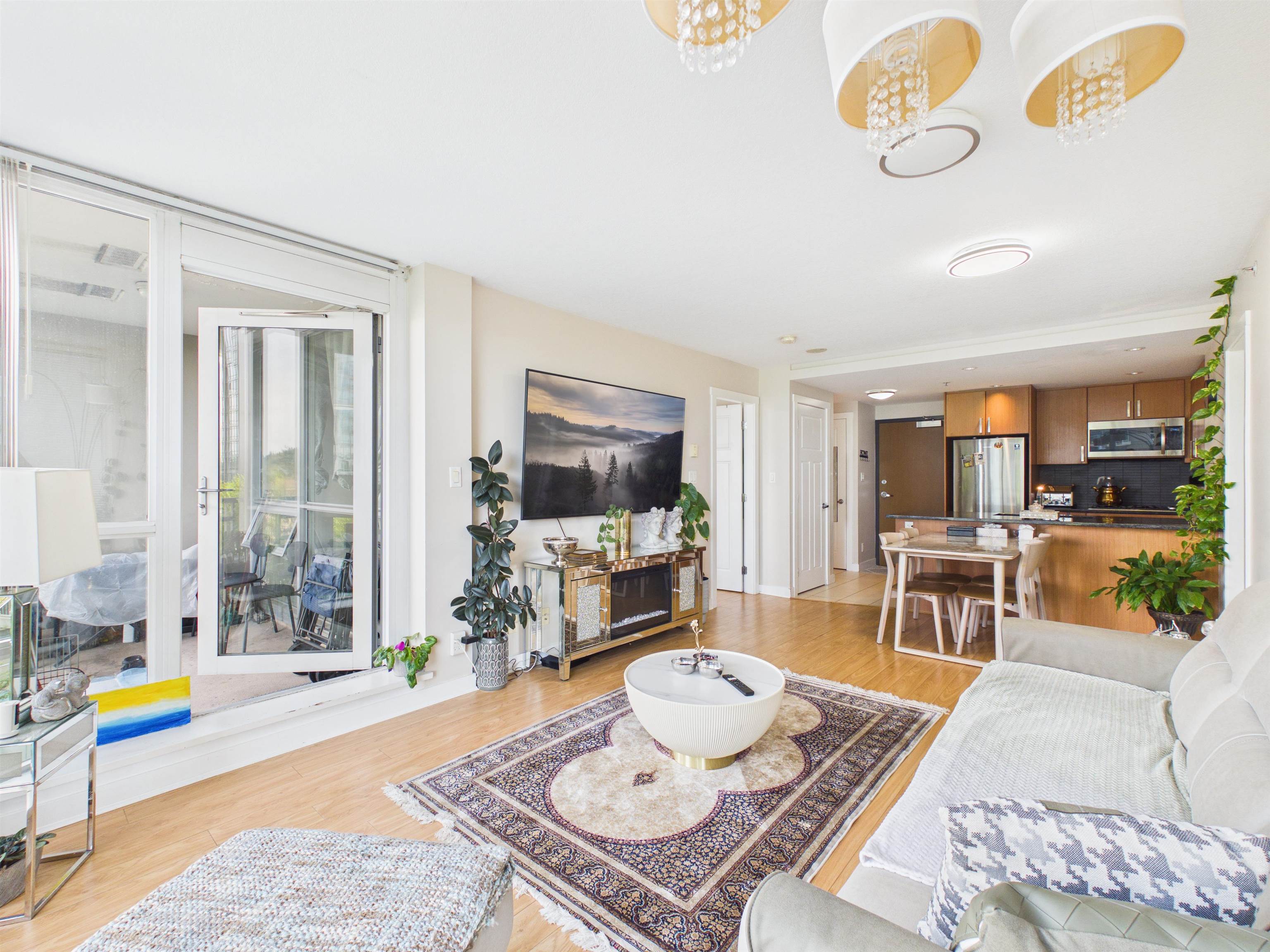 Additional image 3 of 807-2978 Glen Drive, Coquitlam, BC, V3B 0C3