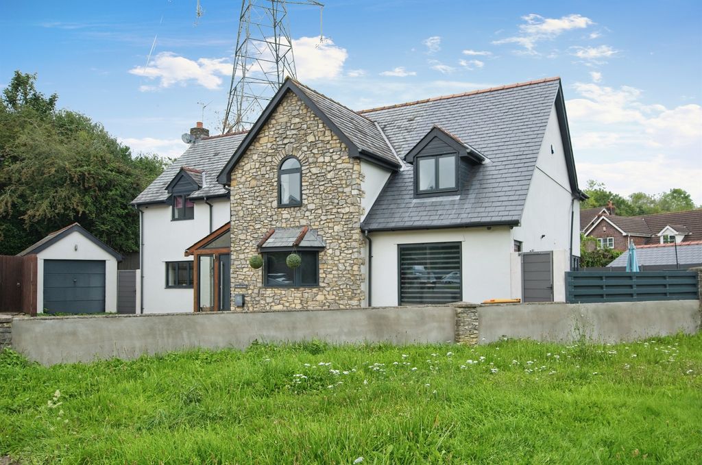 Additional image 3 of 4 bed property to rentBlacksmiths Way, Newport NP10