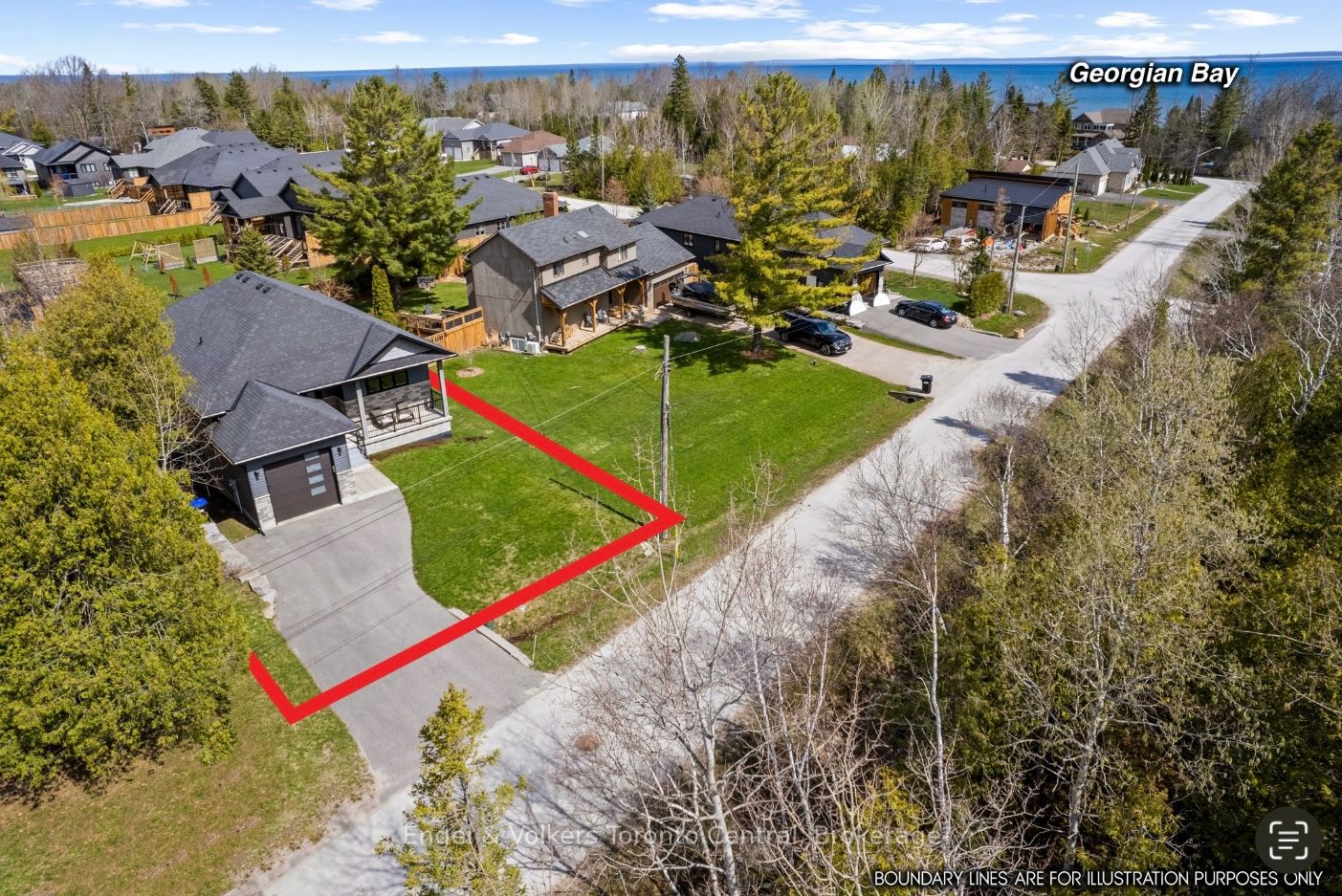 14 Thomas Street, Wasaga Beach, ON, L9Z 2Y9