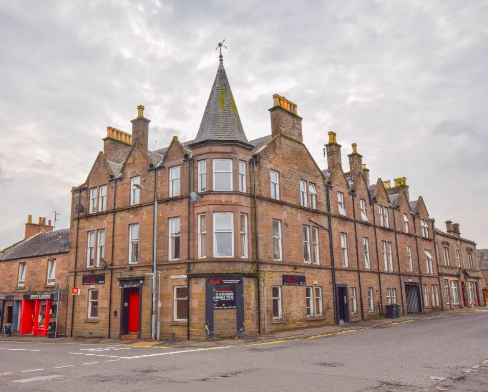 1 bed flat to rentMarket Street, Forfar, Angus DD8