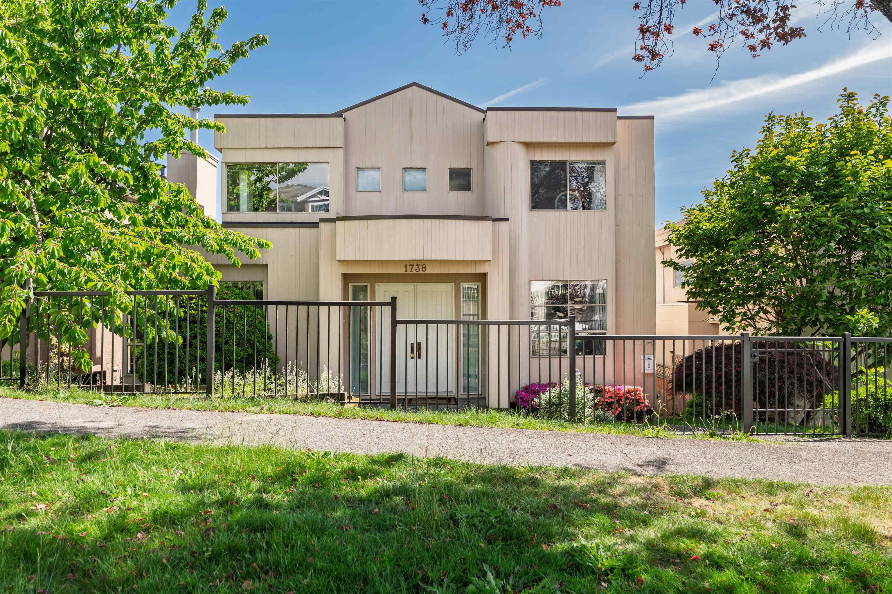 1738 63rd Avenue E, Vancouver, BC, V5P 2L8