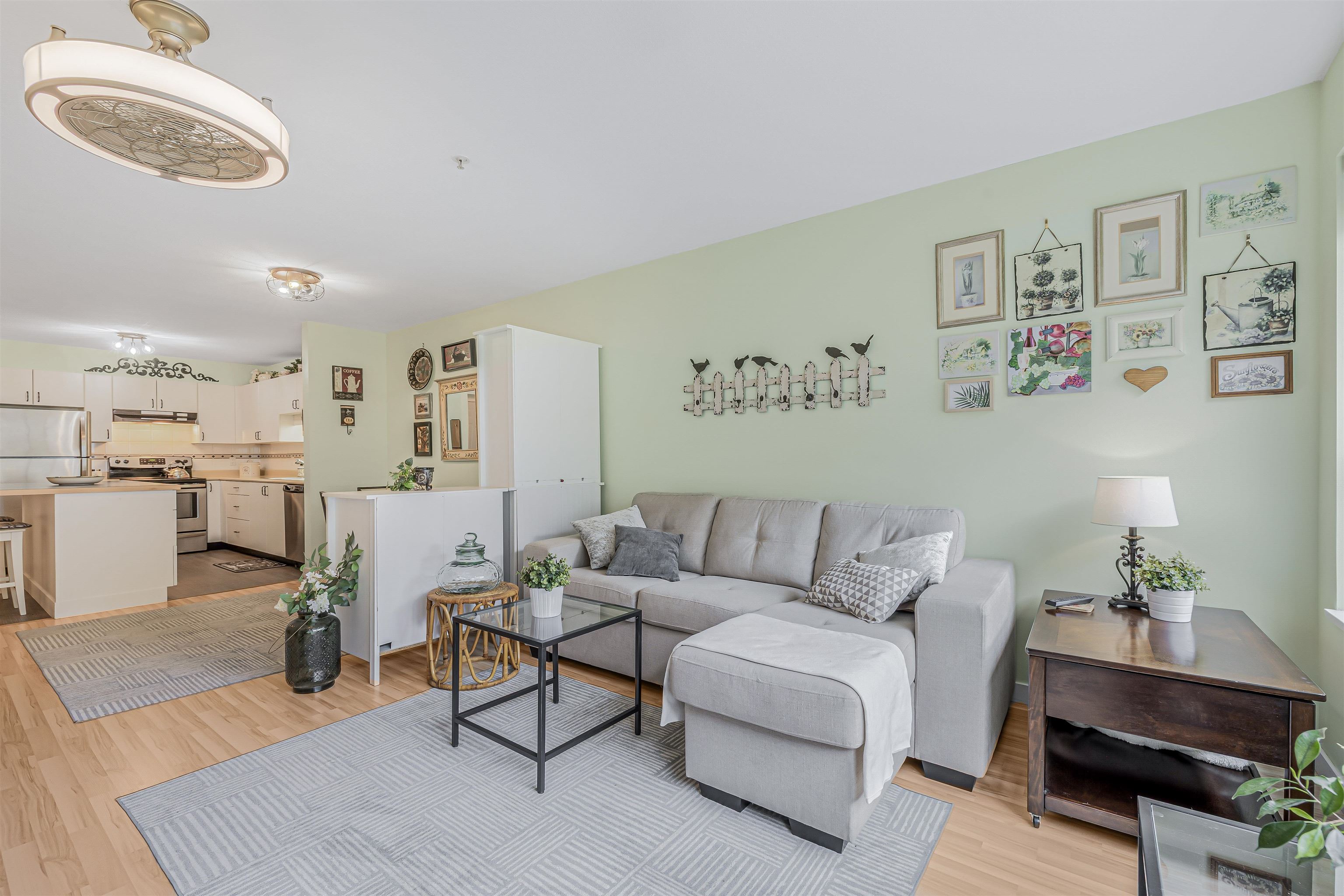Additional image 3 of 102-9668 148 Street, Surrey, BC, V3R 0W2