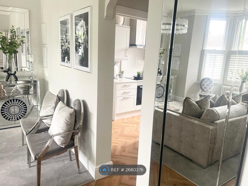 Additional image 9 of 2 bed flat to rentClarendon Avenue, Leamington Spa CV32
