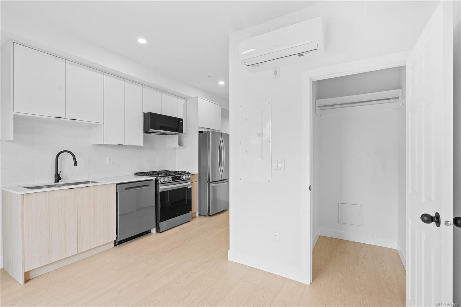 Additional image 5 of 509-2629 Millstream Road, Langford, BC, V9B 3R8