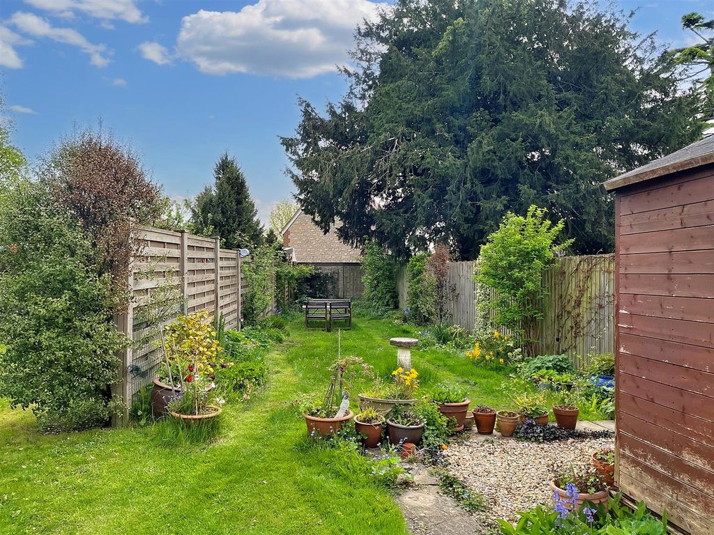 Additional image 7 of 2 bed end terrace house to rentChurch Street, Sturminster Newton DT10