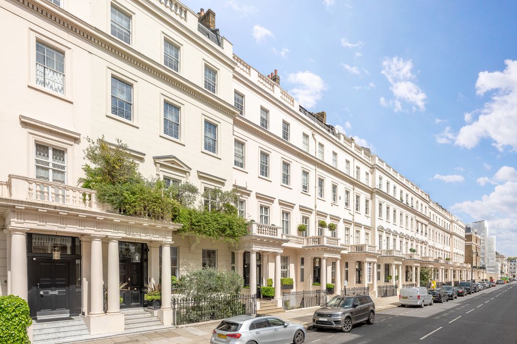 Additional image 11 of 3 bed flat to rentEaton Place, Belgravia SW1X