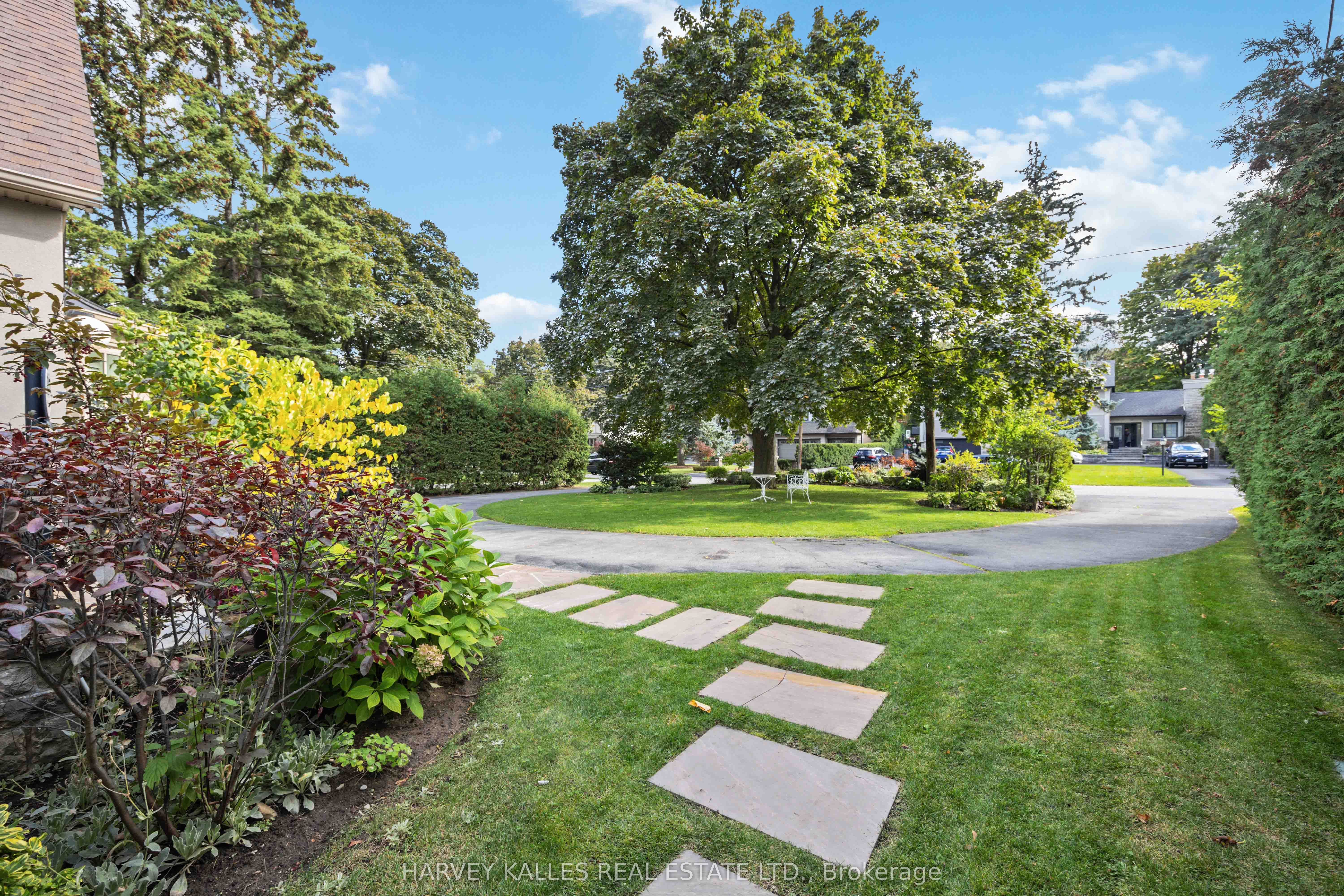 Additional image 6 of 27 Ashley Park Road, Toronto, ON, M9A 4C9