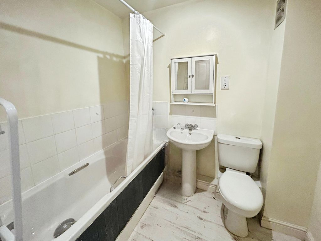 Additional image 7 of 1 bed flat to rentEdith Mills Close, Neath SA11