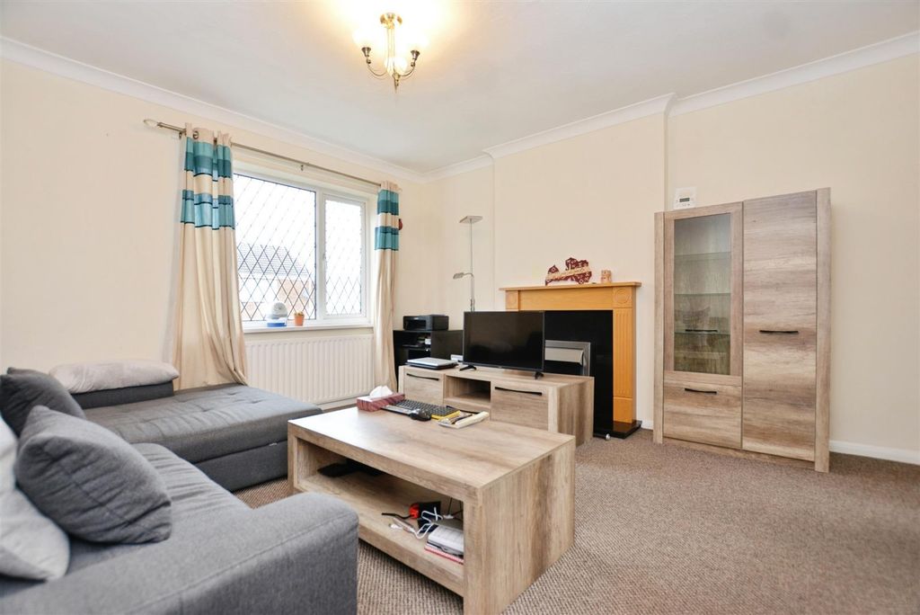 Additional image 2 of 2 bed flat for saleAncaster Court, Scunthorpe DN17