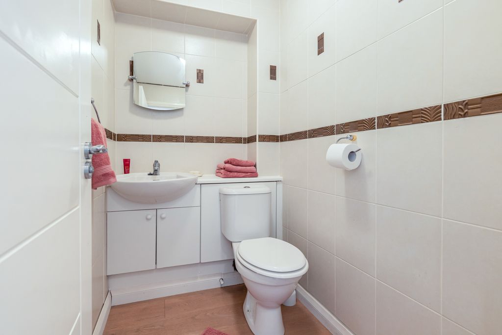 Additional image 11 of 5 bed villa for sale42 Eskfield Grove, Eskbank EH22