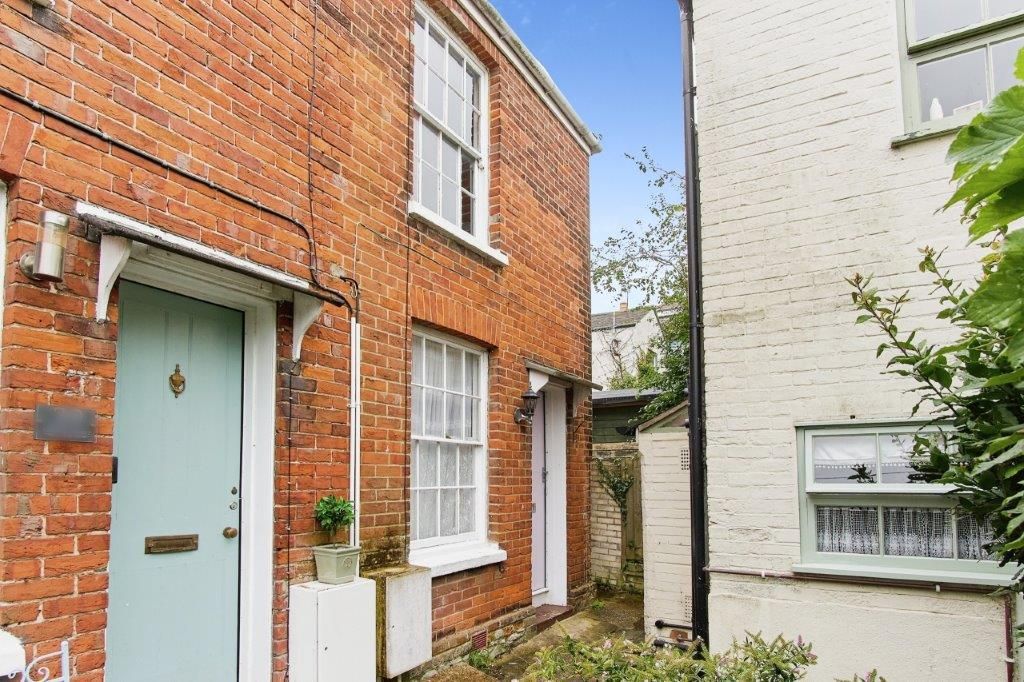 2 bed property to rentGeorge Street, Ryde PO33