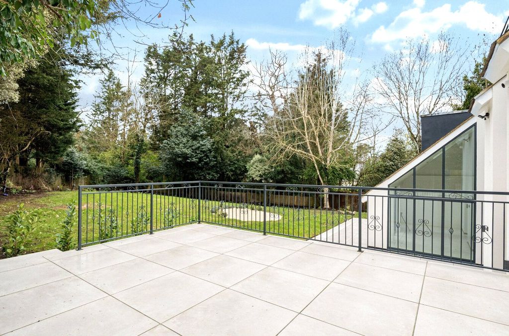 Additional image 12 of 5 bed detached house to rentWhite Orchards, Totteridge, London N20