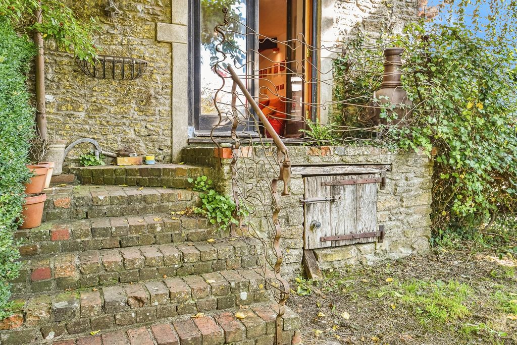Additional image 23 of 2 bed barn conversion for saleLanes End Hill, Rodden, Frome BA11