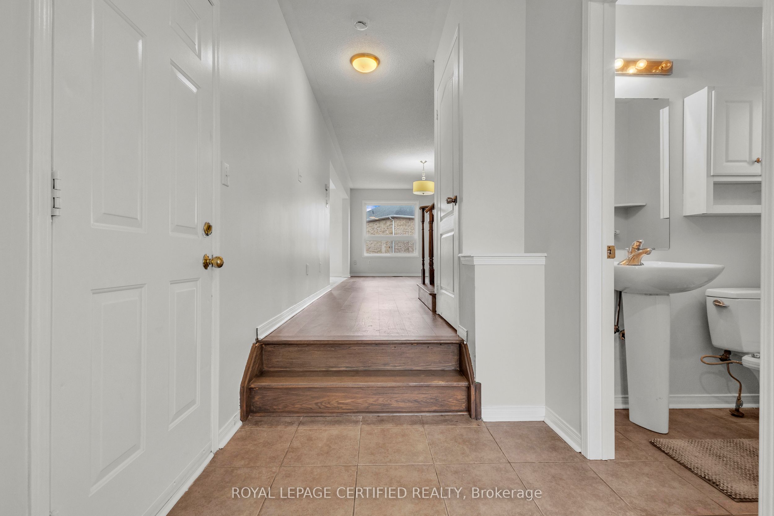 Additional image 5 of 114 Botavia Downs Drive, Brampton, ON, L7A 3P6