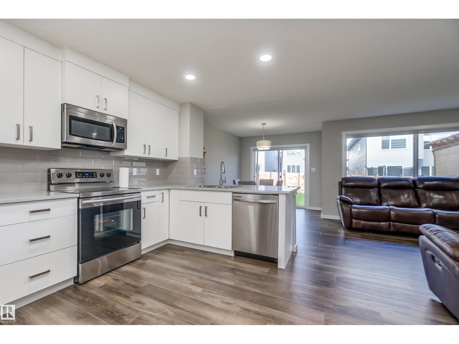 Additional image 4 of 410 41 Street SW, Edmonton, AB, T6X2L8