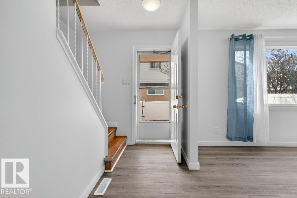 Additional image 6 of 3E Twin Terrace NW, Edmonton, AB, T6K1V4