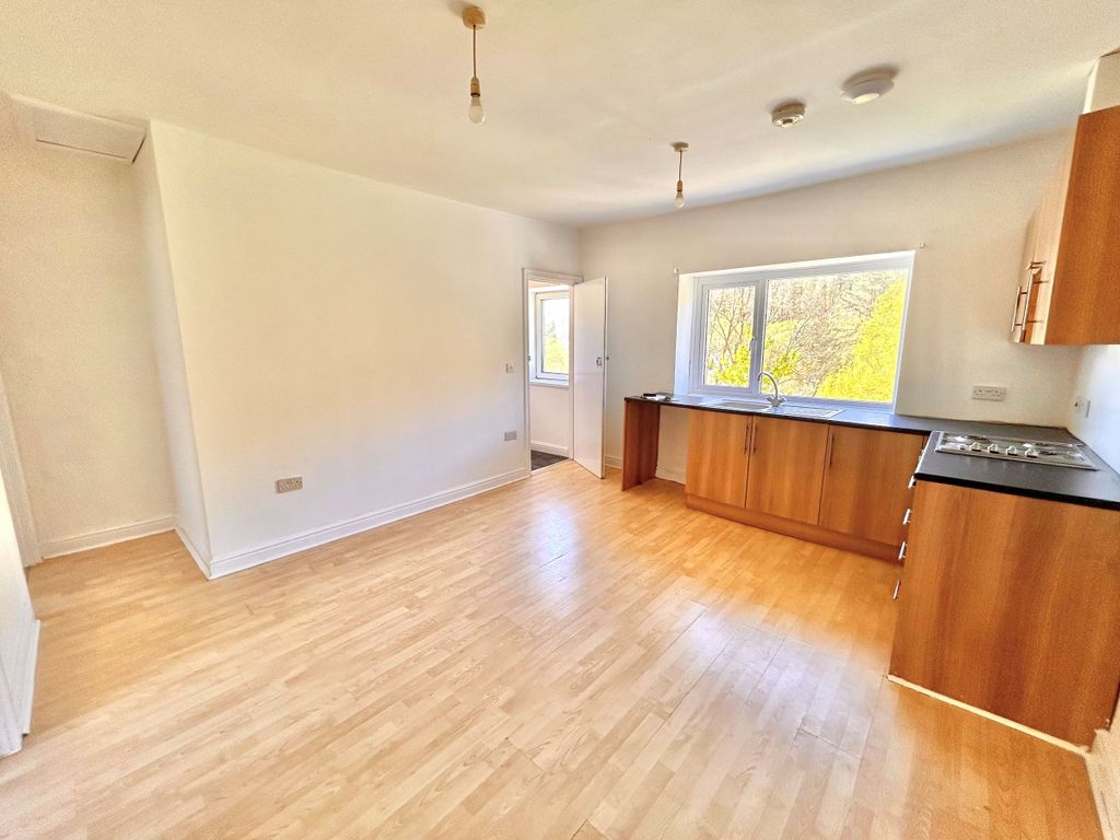 Additional image 3 of 1 bed flat to rentA Commercial Street, Nantymoel, Bridgend CF32