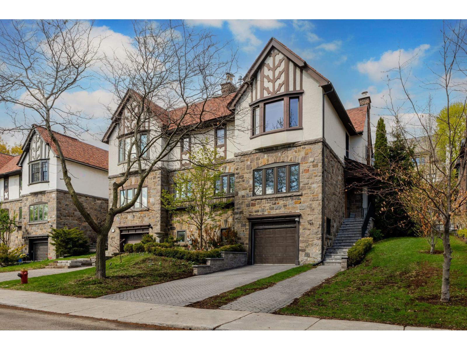 765 Av. Upper-Belmont