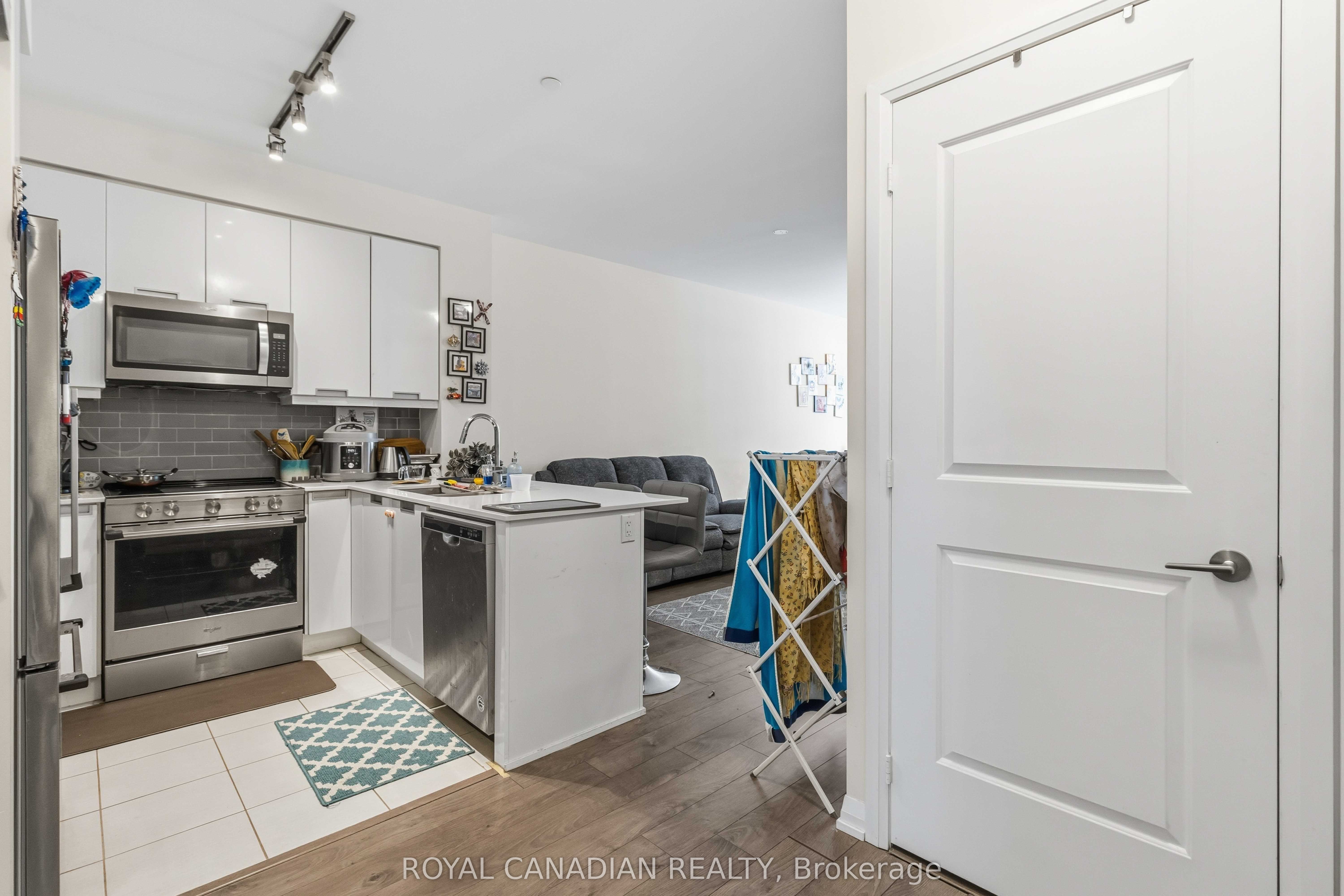 Additional image 5 of 1501-65 Watergarden Drive, Mississauga, ON, L5R 0G9