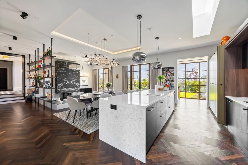 Additional image 13 of 4 bed property to rentDyke Road Avenue, Hove BN3