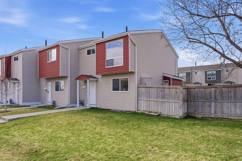 Additional image 3 of 49-5425 Pensacola Crescent SE, Calgary, AB, T2A2G5