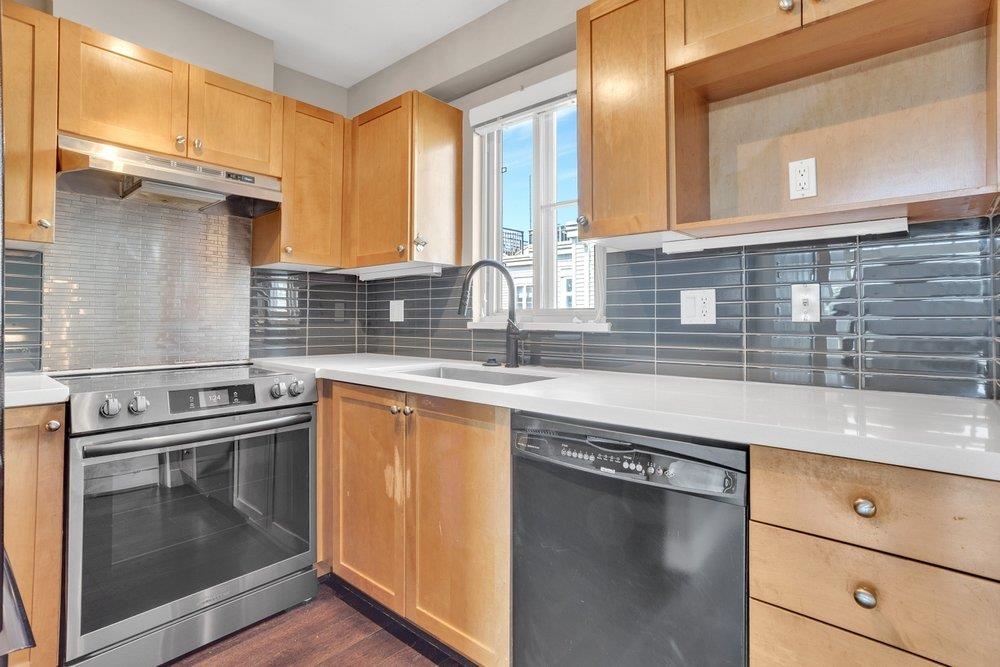 Additional image 5 of 26-2375 Broadway W, Vancouver, BC, V6K 2E6