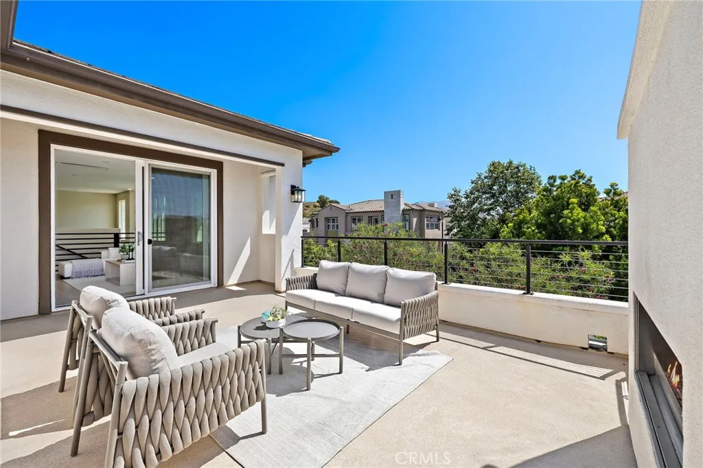 Additional image 46 of 77 Pelican Ln, Irvine, CA 92618