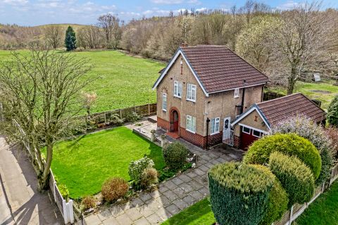 Greylands Farm, Lumns Lane, Swinton M27