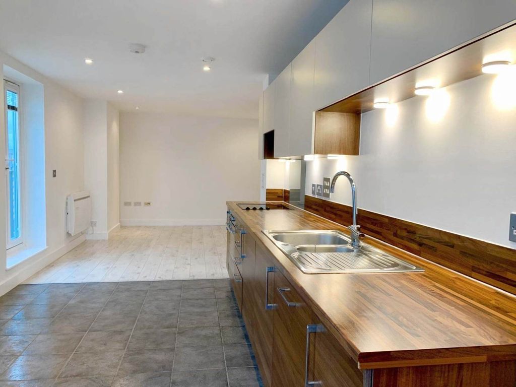 Additional image 4 of 2 bed flat to rentKey Street, Ipswich IP4