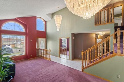 Additional image 8 of 87 Applefield Close SE, Calgary, AB, T2A 7R1