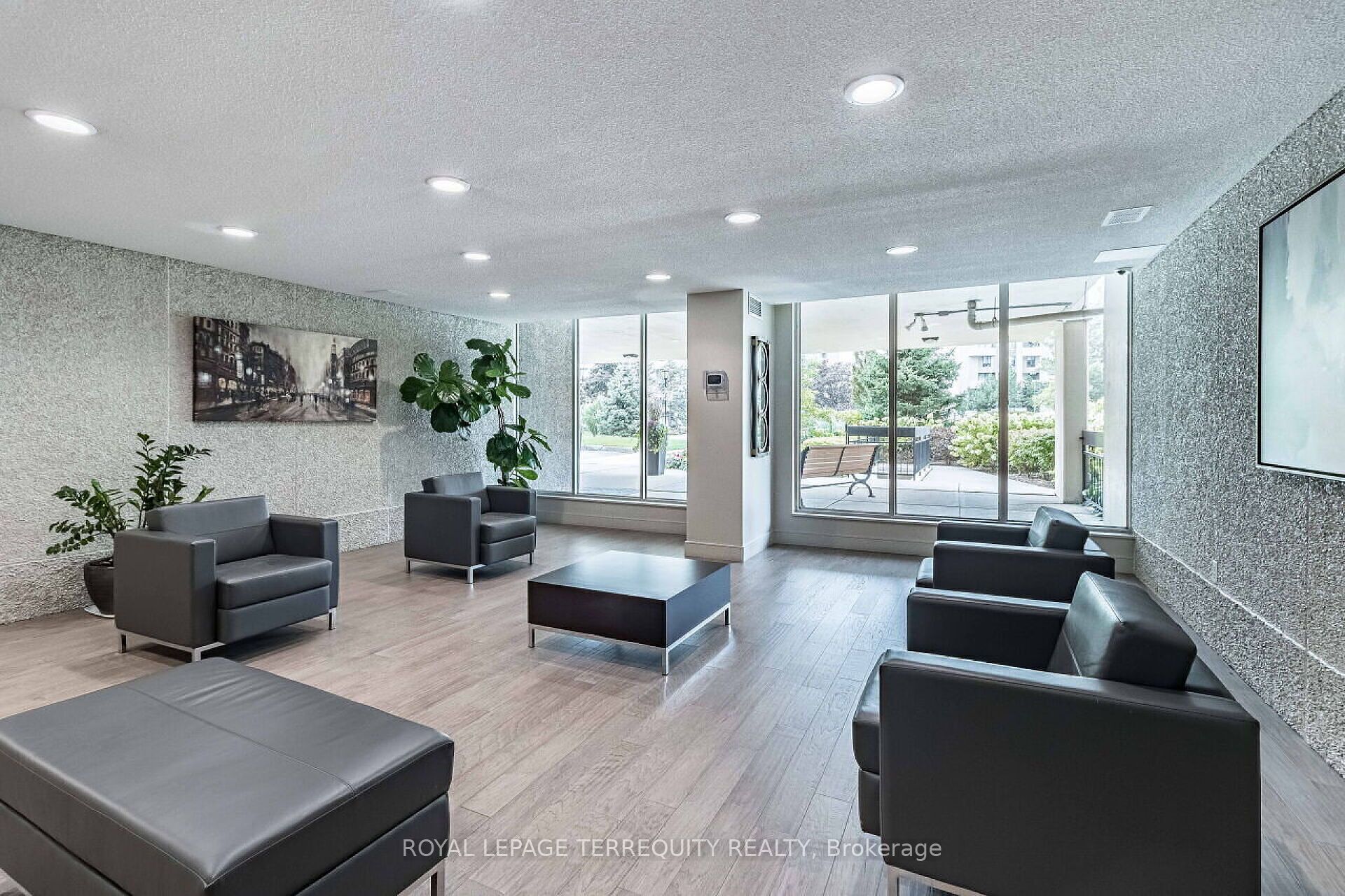 Additional image 3 of 306-299 Mill Road, Toronto, ON, M9C 4V9