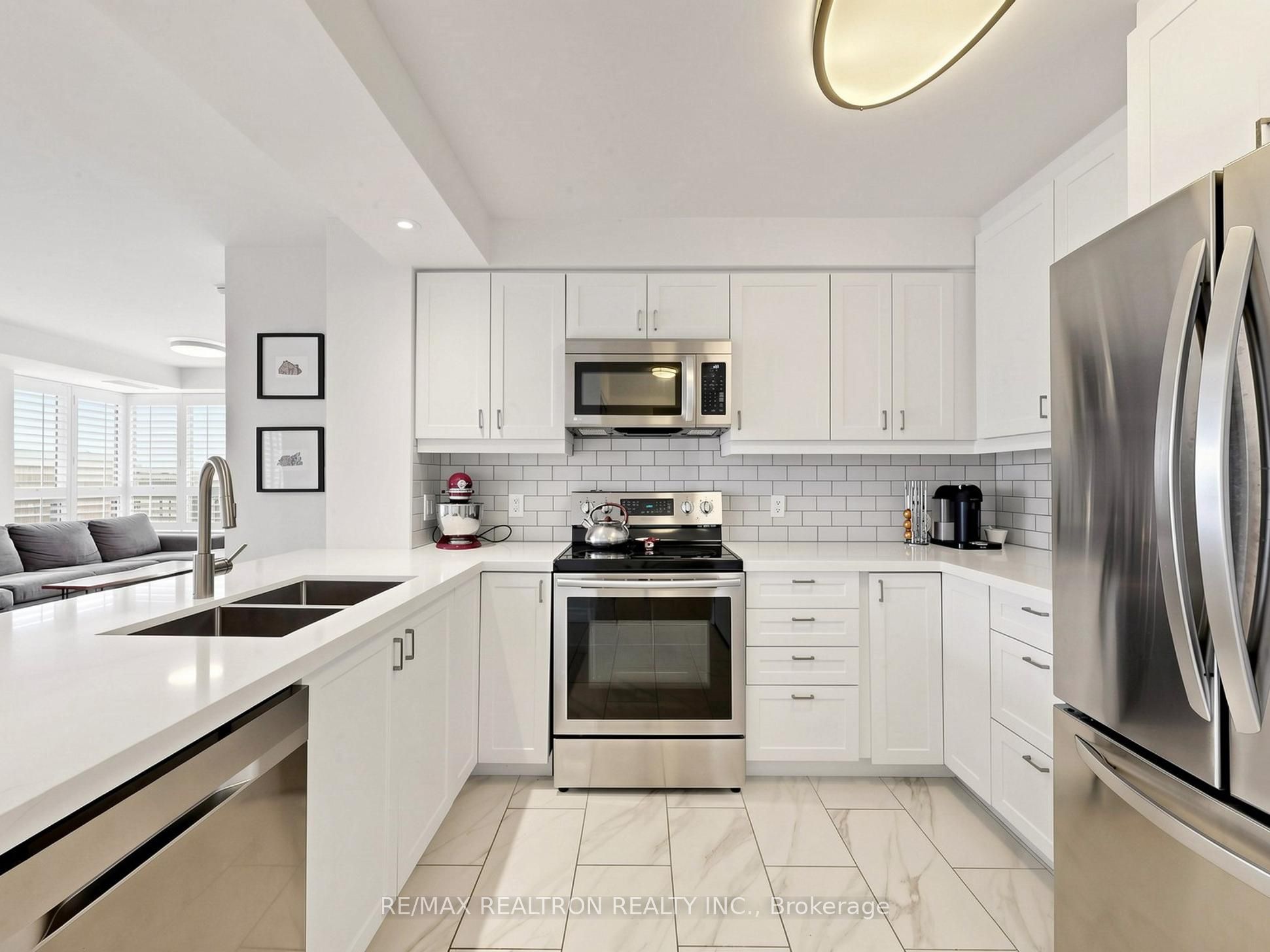 Additional image 2 of 414-16 Dallimore Circle, Toronto, ON, M3C 4C4