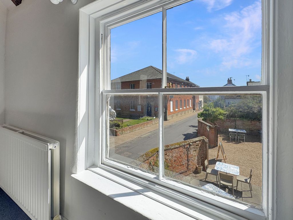 Additional image 4 of 3 bed flat to rentQuay Street, Woodbridge IP12