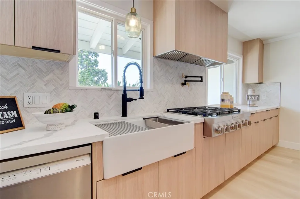 Additional image 51 of 2543 E Locust Ave, Orange, CA 92867