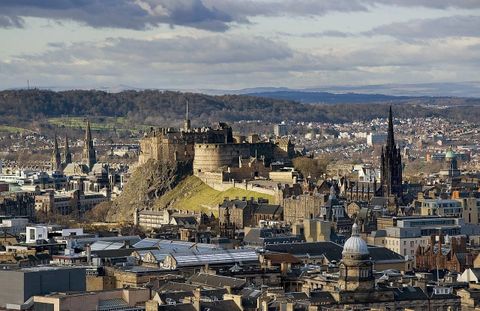 Lady Lawson Street, Edinburgh EH3, Studio to rent