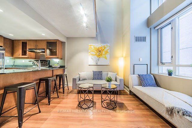 Additional image 4 of 307-80 Cumberland Street, Toronto, ON, M5R 3V1