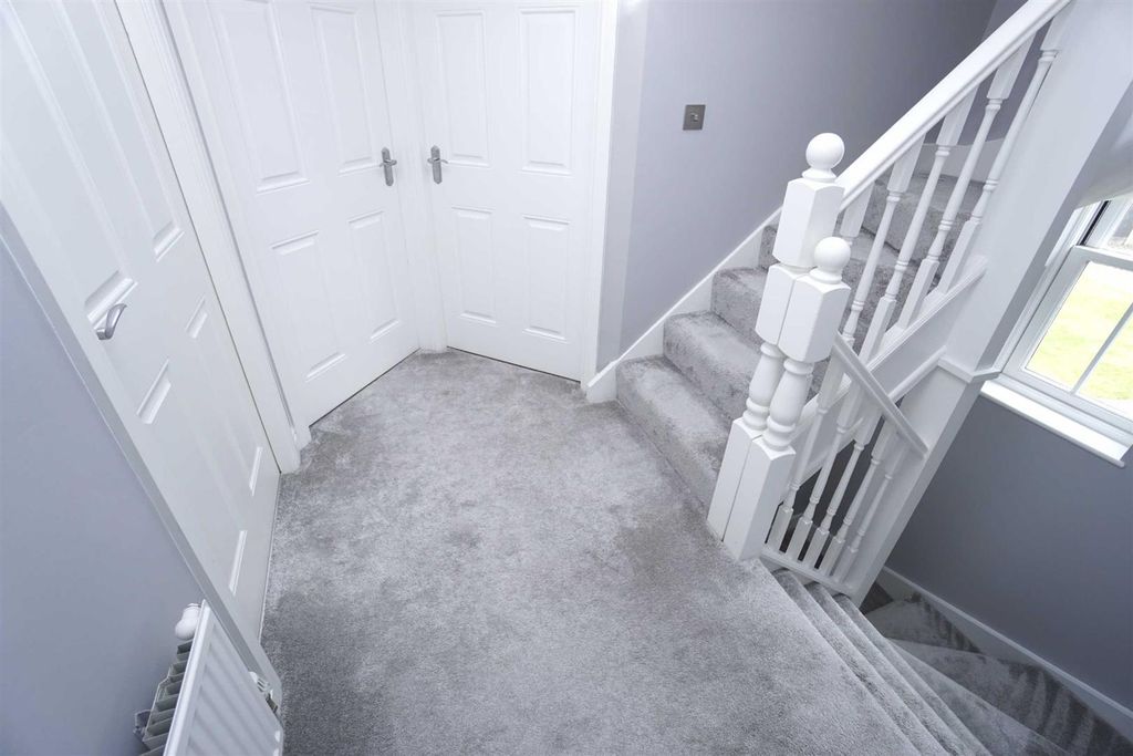Additional image 11 of 4 bed detached house to rentSutton Park Gardens, Kidderminster DY11