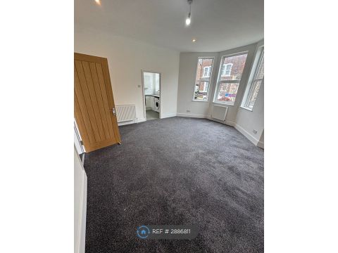 Kremlin Drive, Liverpool L13